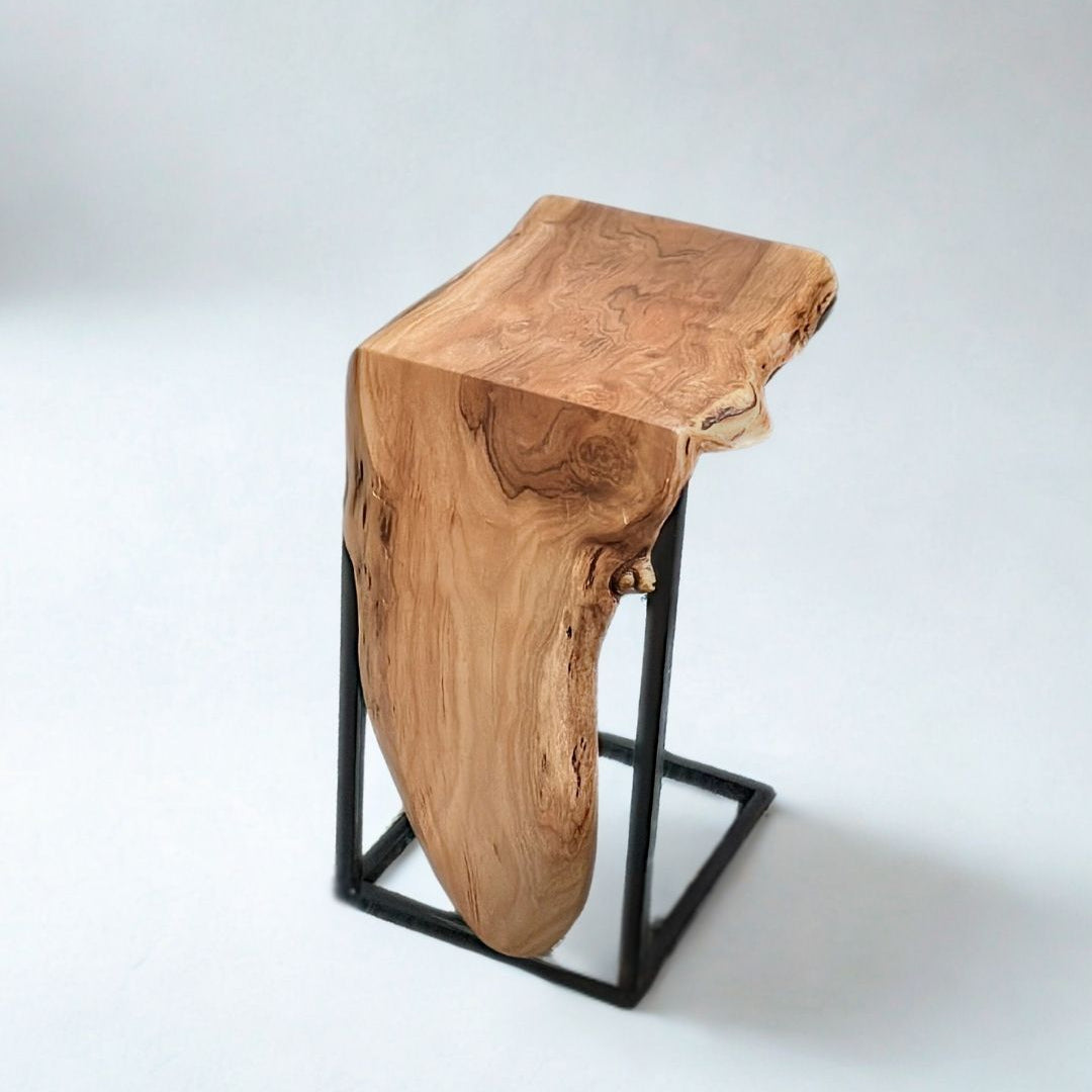 Uva Side Table