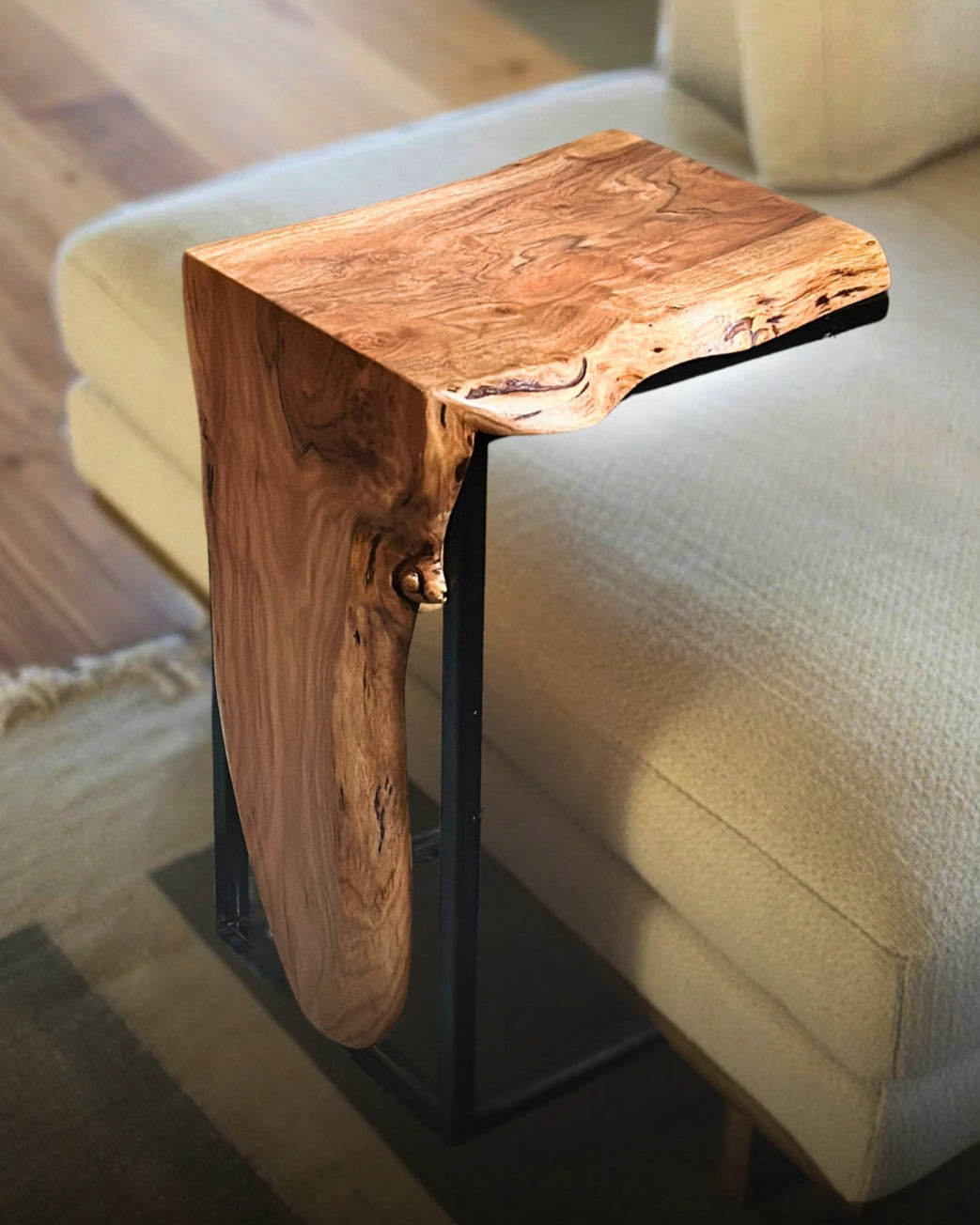 Uva Side Table